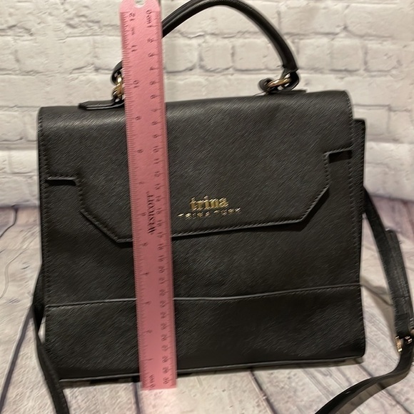 NWT Trina Turk Top Handle Bag with detachable shoulder strap NWT - Picture 6 of 6